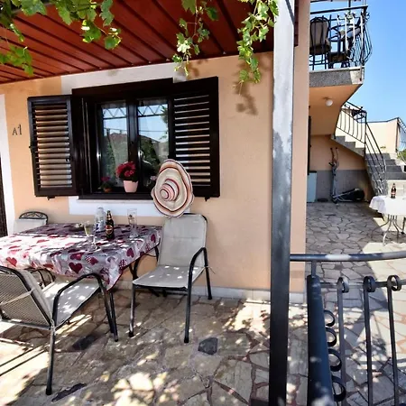 Kovac Apartment *